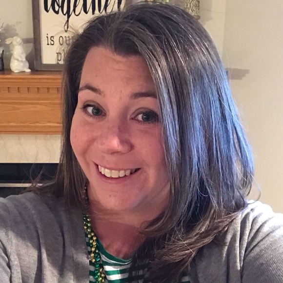 Meet your Posher, Kimberly - Picture 1 of 1